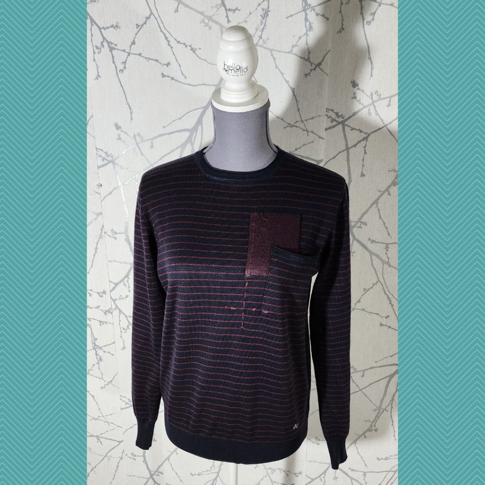 Outfit Italy Dandychic Navy Striped Eclectic Crewneck Sweater